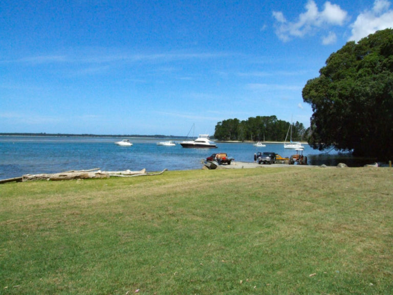 Tanners Point Beach & Free Park Over