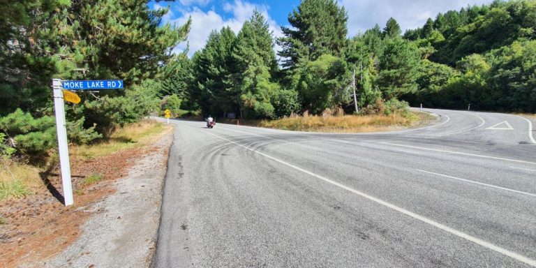 Drive into Moke Lake from Queenstown - Copyright Freewalks NZ