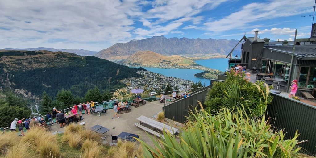 Views from the cafe at the end of the Tiki Trail in Queenstown - Copyright Freewalks NZ_1200x600