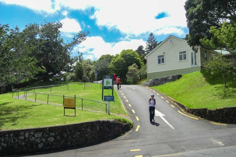 Entrance to Mt Victoria