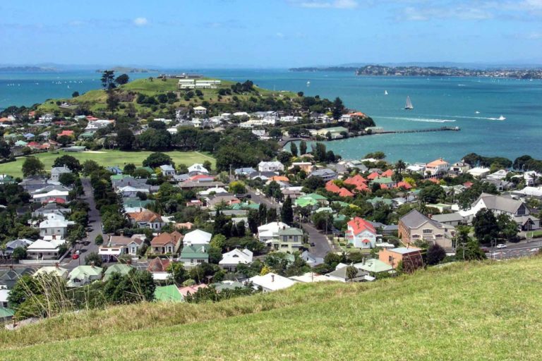 Devonport Heads