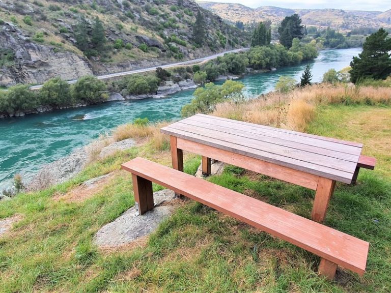 Point 4 - Views of the Clutha River on the Grovers Hill Walk in Roxburgh - Copyright Freewalks.nz