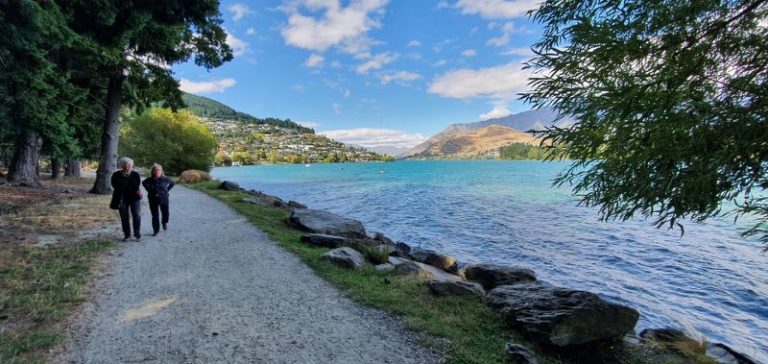 Queenstown Gardens Walk - Copyright Freewalks NZ