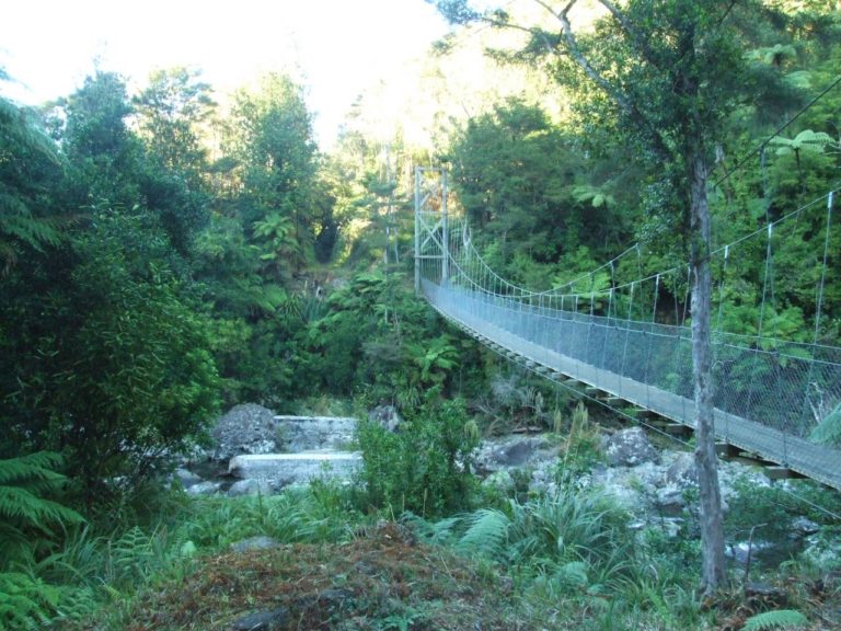 Waitawheta River Swing bridge
