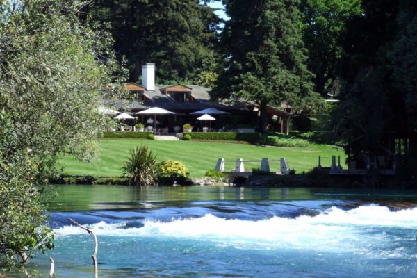 View of Huka Lodge on the Huka Falls walk, Taupo