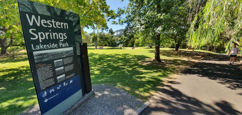 Western Springs Park - Lake Walk in Auckland - Copyright Freewalks.nz