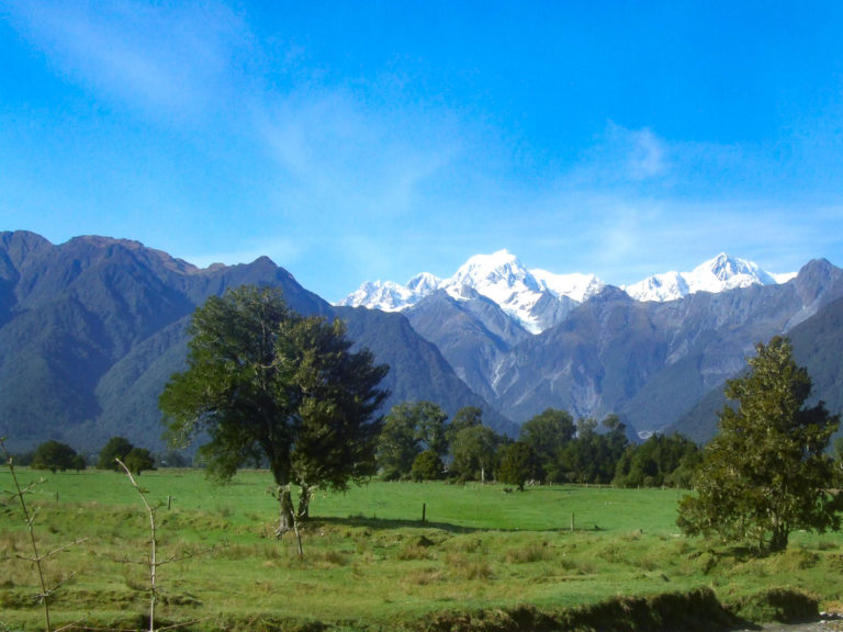 Great views of Mt Tasman and Mt Cook from the lake