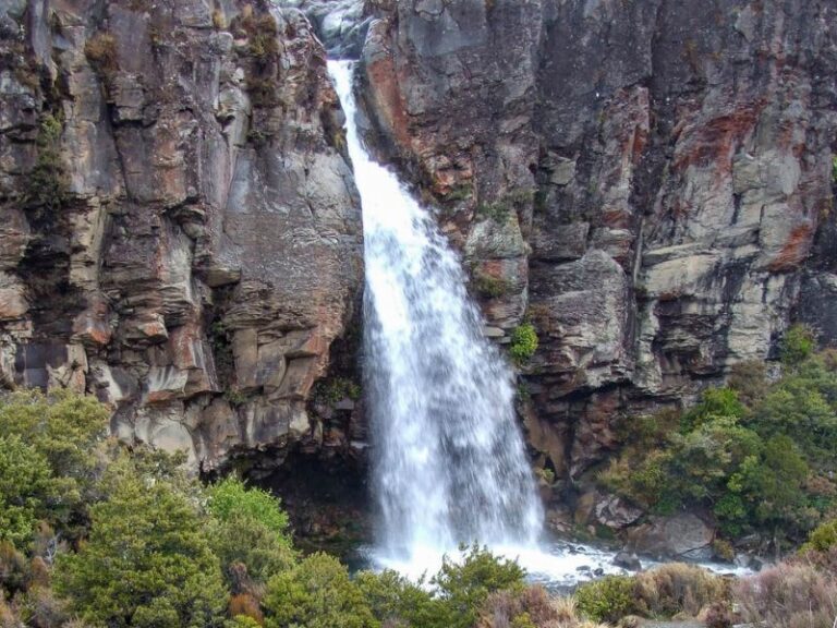 Awesome view of Taranaki Falls