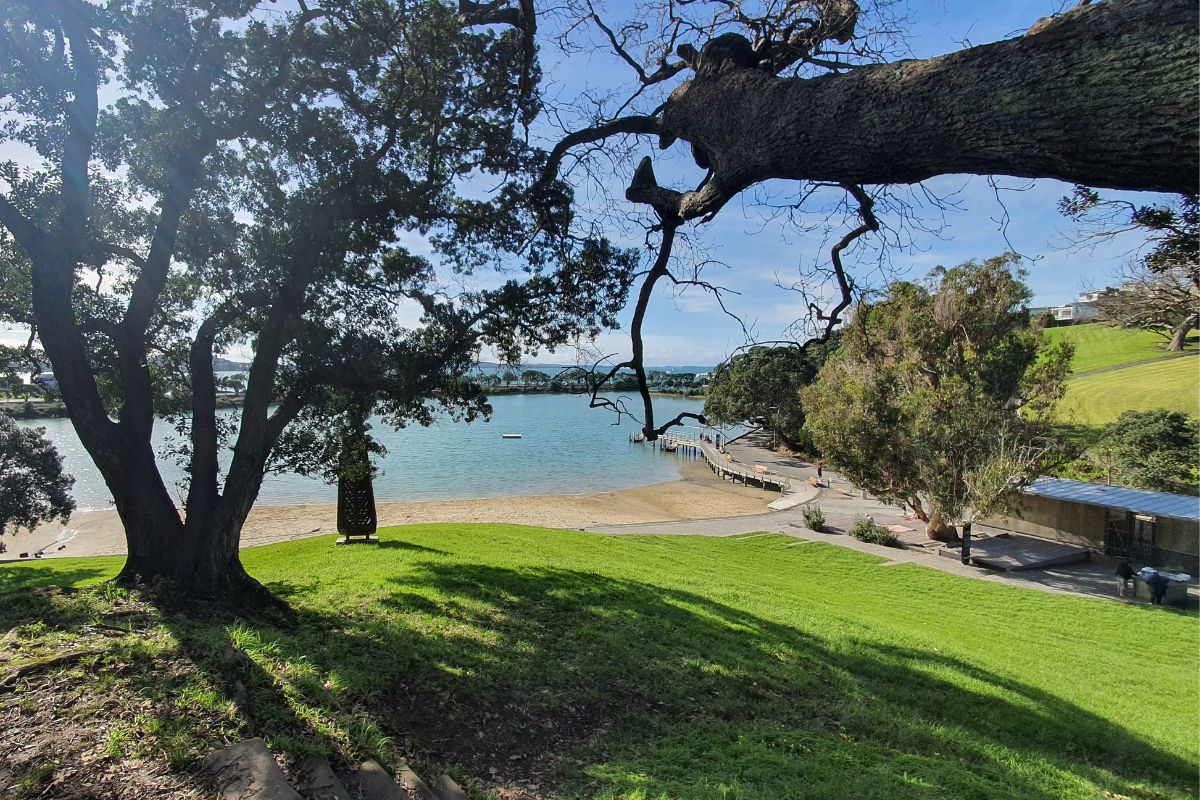 Big barbeque area and modern toilet block Judges Bay beach in Auckland - Walk by Freewalks.nz