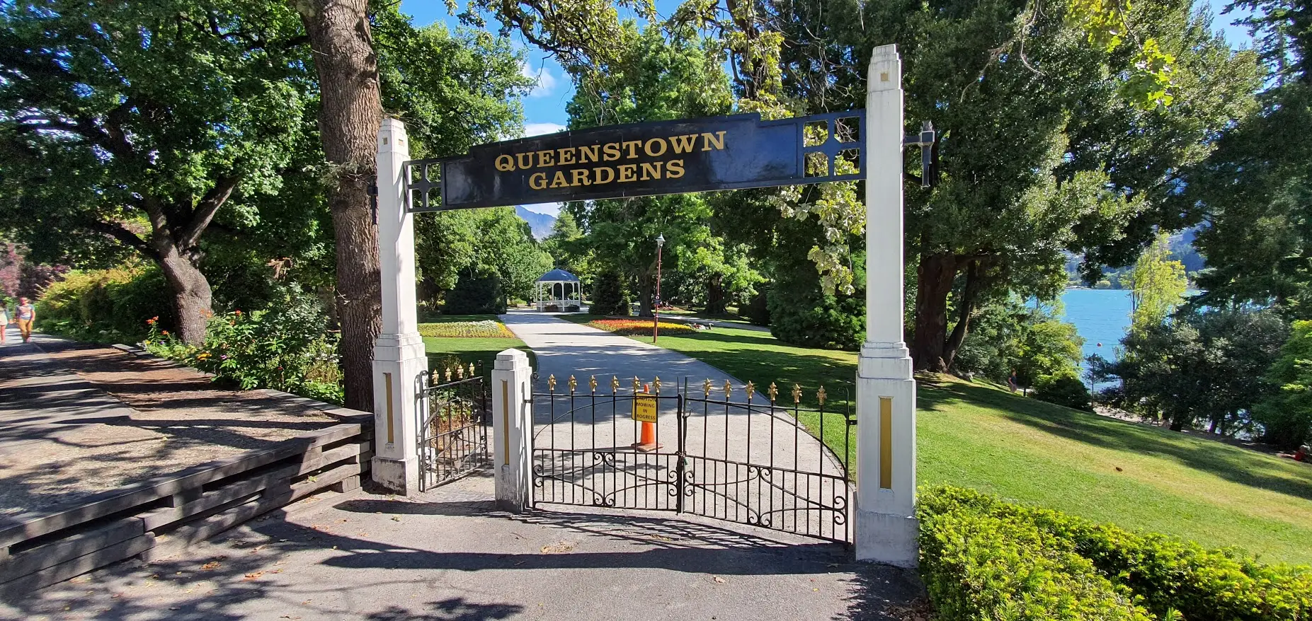 Entrance to Queenstown Gardens