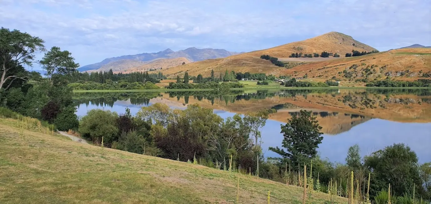 Lake Hayes Walkway Loop in Queenstown