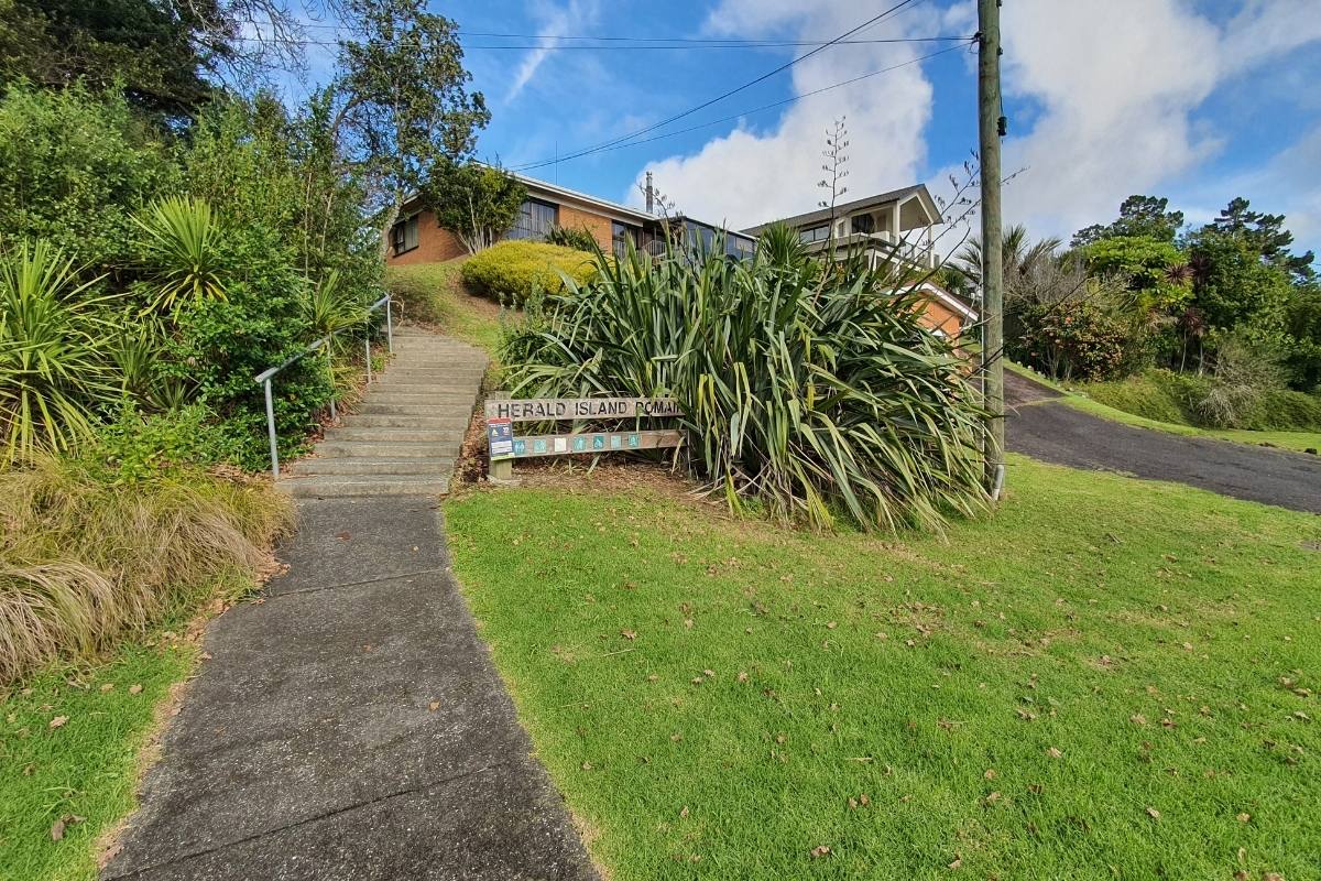 Steps after the park on the Herald Island Path in Hobsonville, Auckland by Sandra at Freewalks.nz