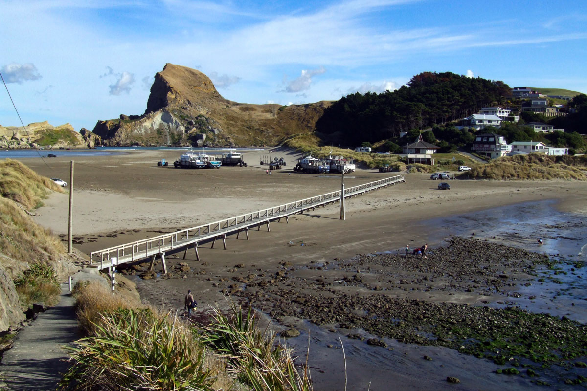 Castle Point Beach||||||Castle Point Light House Walk