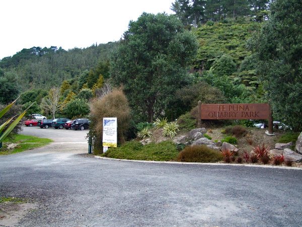 Entrance to the walk from the car park