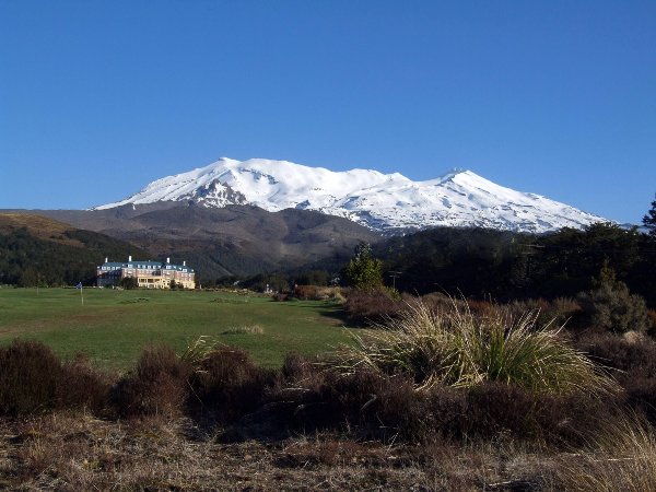 Mt Ruapehu and the Chateau in front