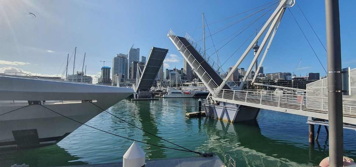 A boat about to go under the draw bridge - Short Auckland Walk - Freewalks.nz