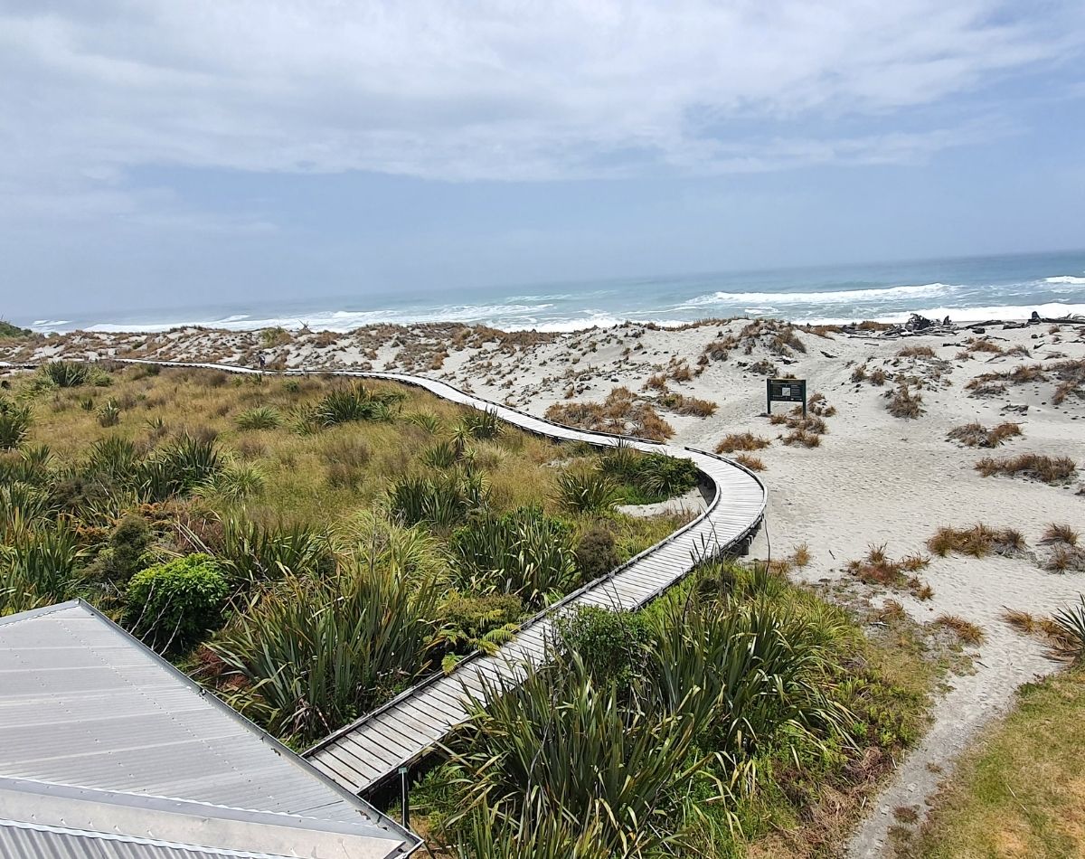 Dune Lake Walk at Ship Creek - Short West Coast Walk - Freewalks.nz