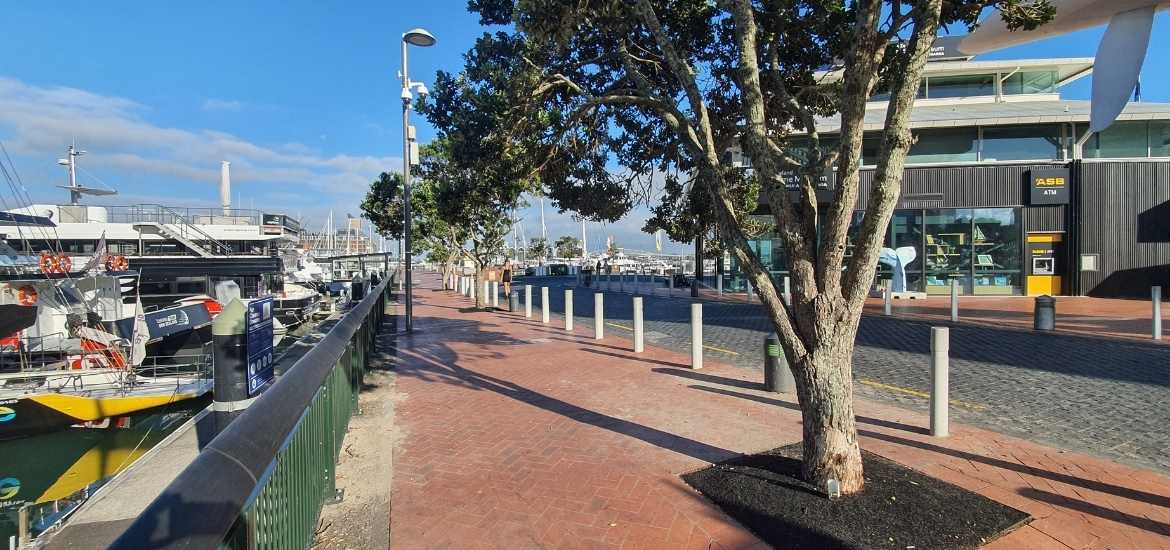 Start at the Auckland Viaduct for the Westhaven Path - Short Auckland Walk - Freewalks.nz