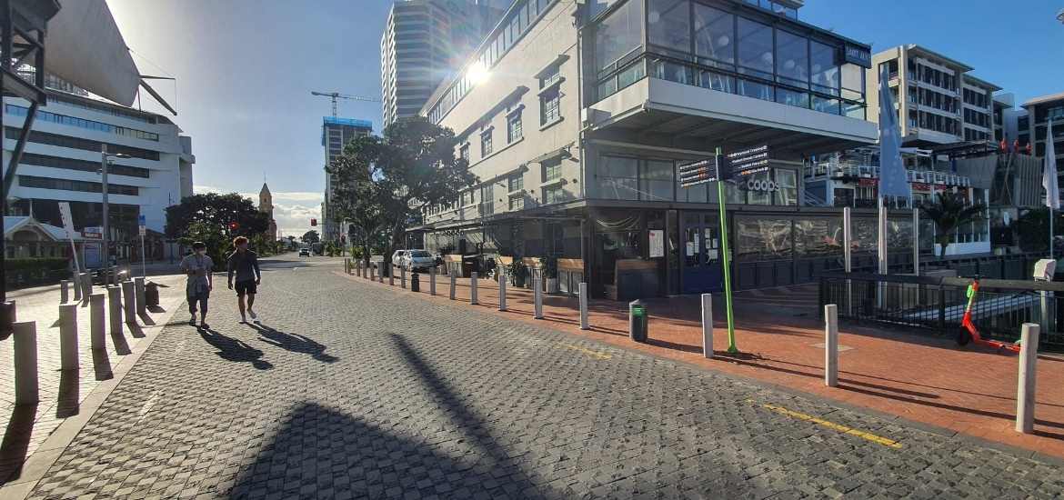 Start at the Auckland Viaduct for the Westhaven Path - Short Auckland Walk - Freewalks.nz