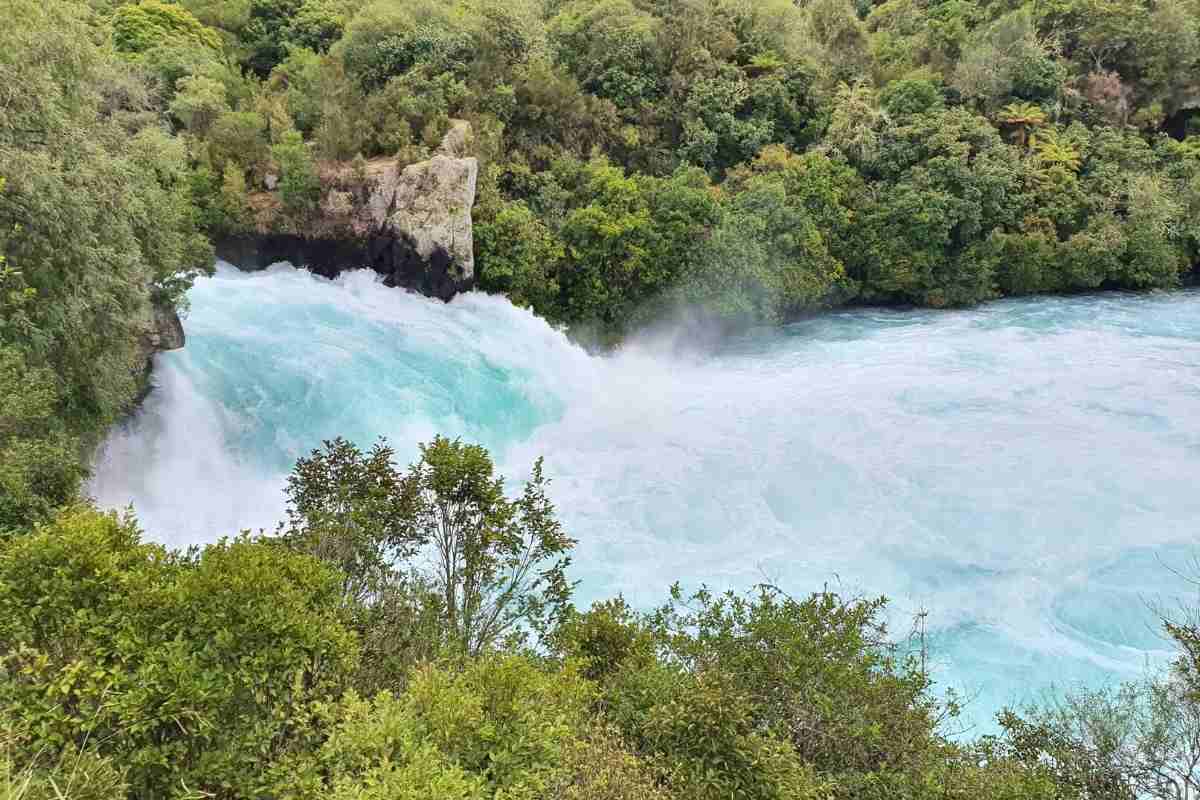 The world famous Huka Falls in Taupo - Freewalks.nz (4)