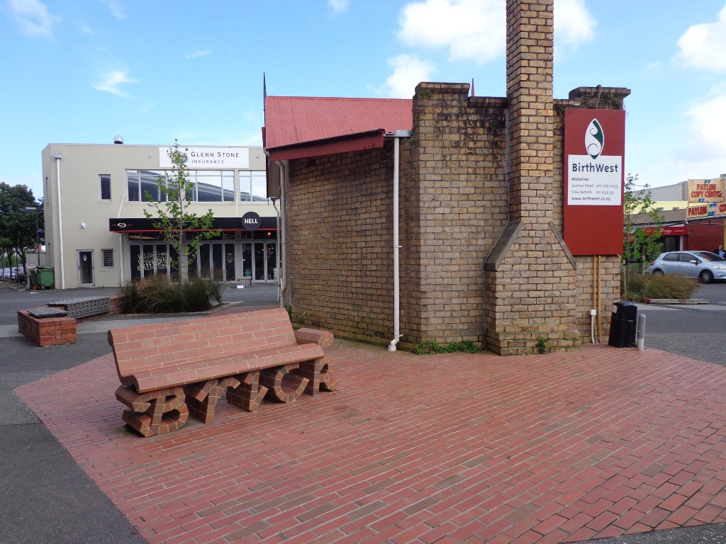 Bench New Lynn Pottery and Parks