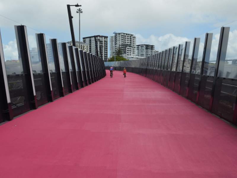 The Pink Pathway bridge in Auckland for walkers and bikers