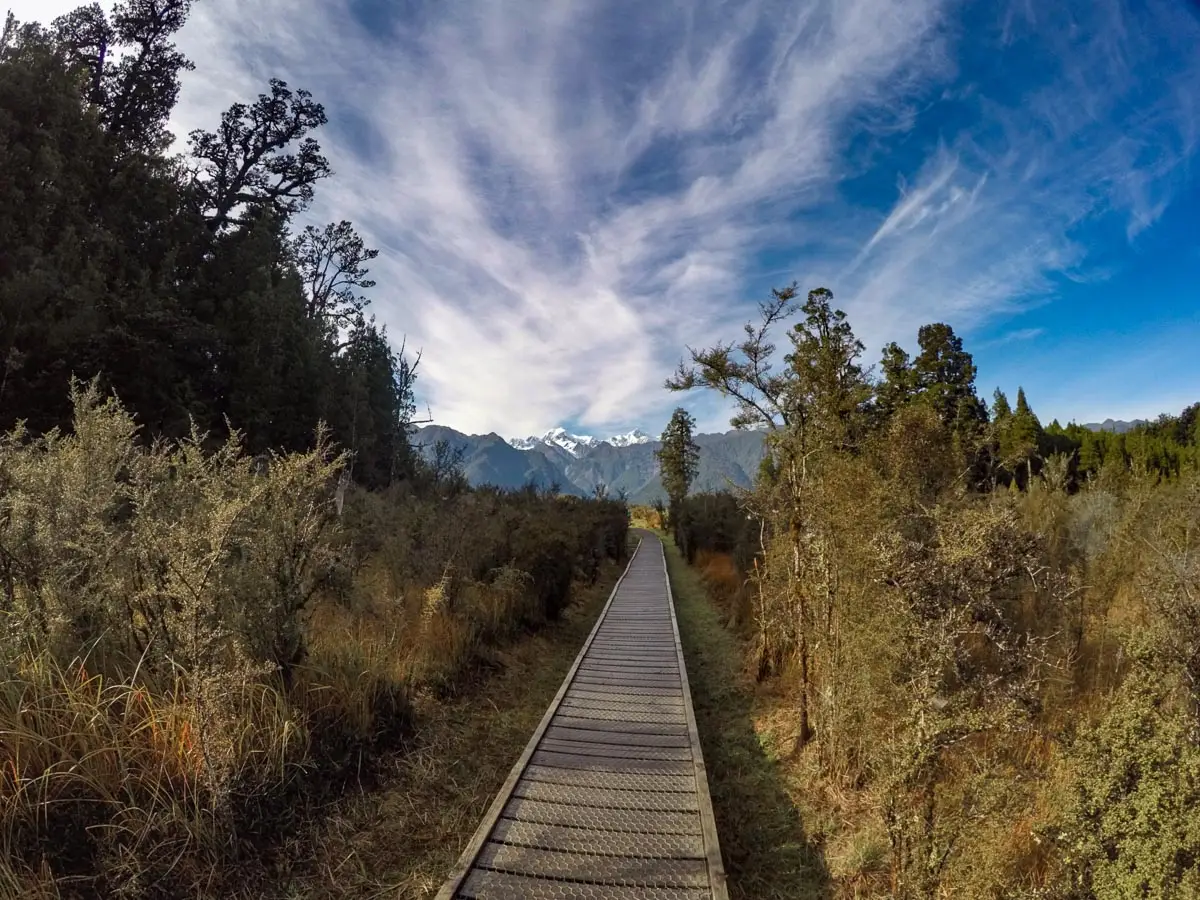 Lake Matheson Walk boardwalk