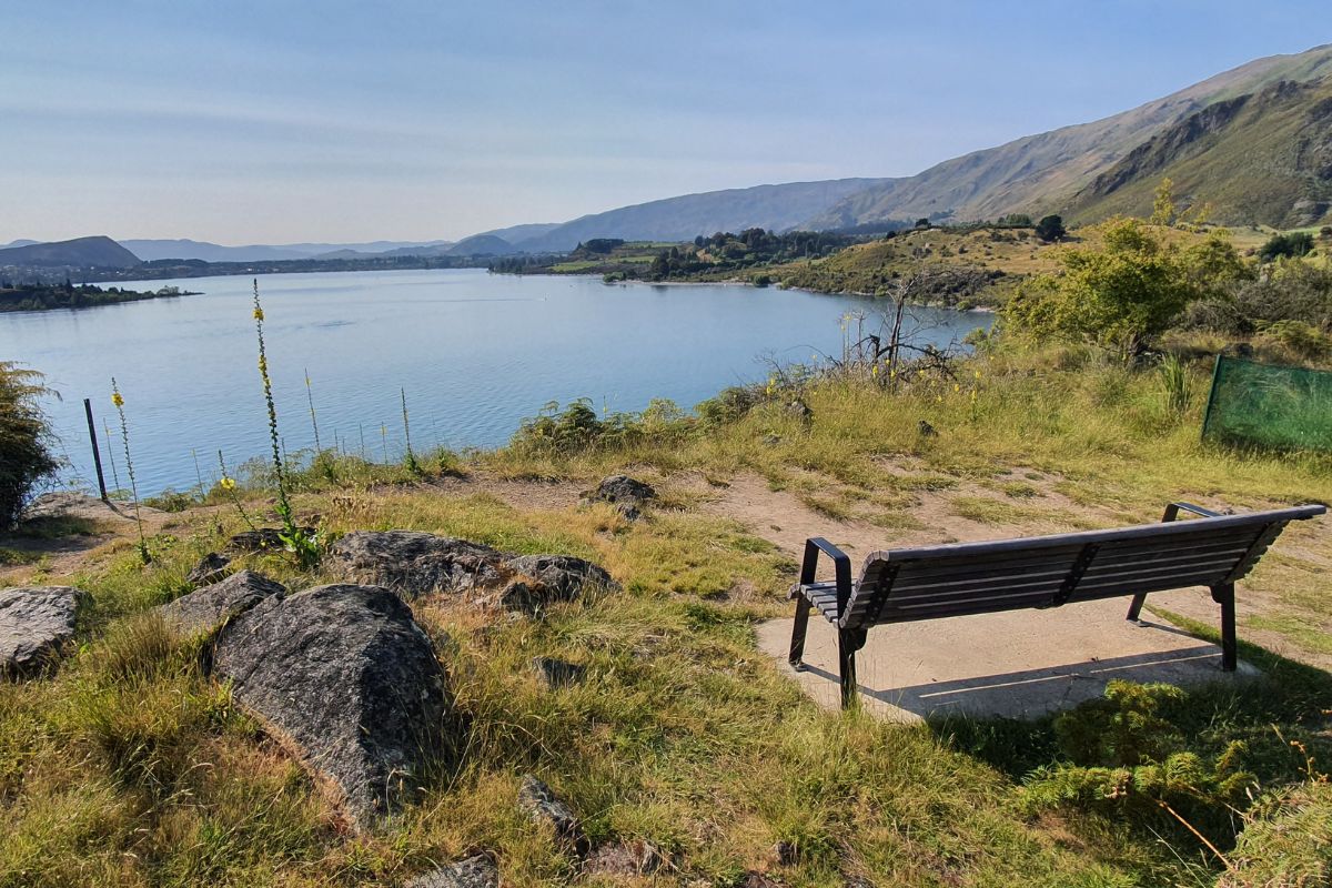 Bench seat with awesome views over Lake Wanaka