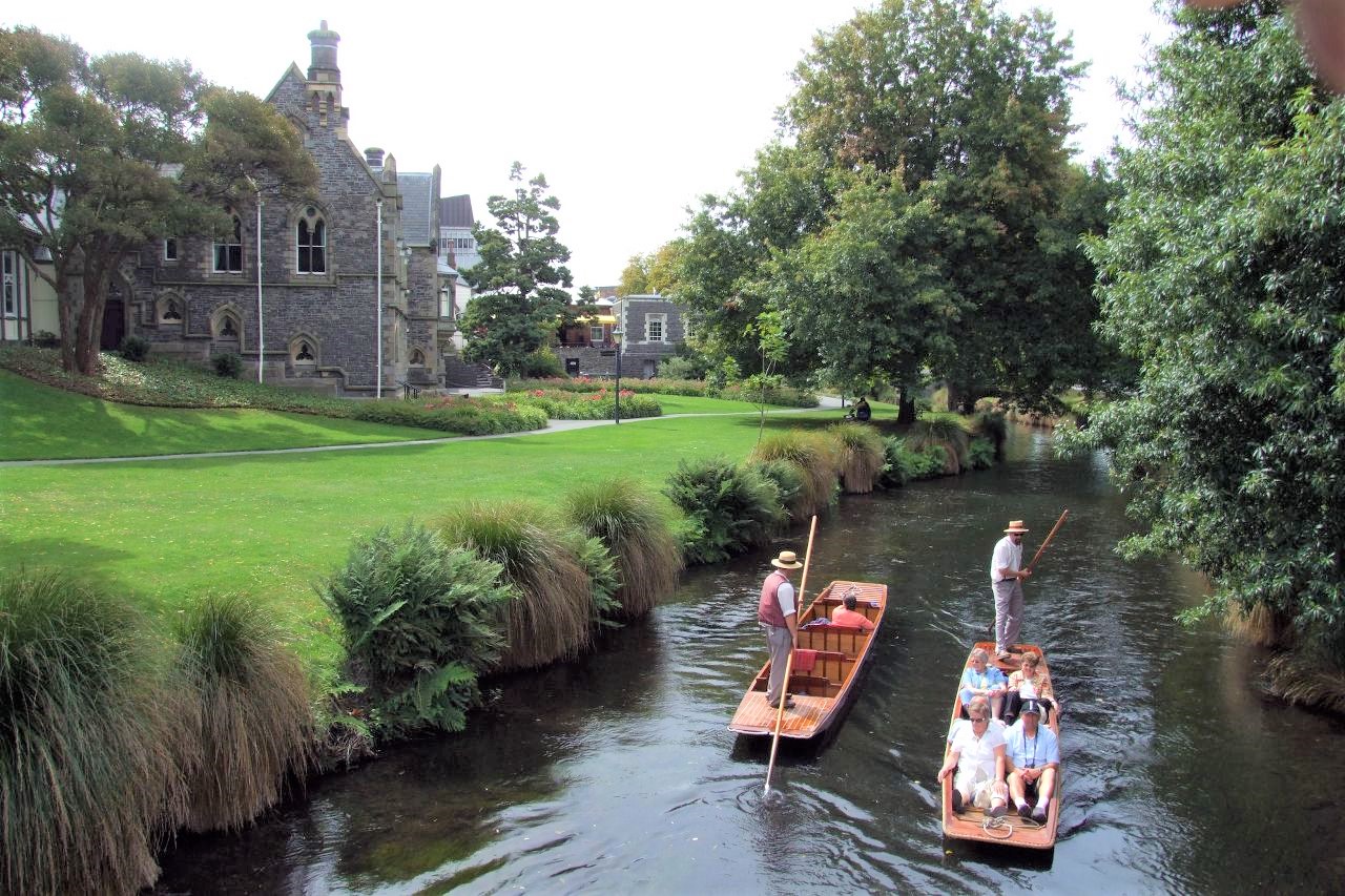 Punters on the Avon River in Christchurch