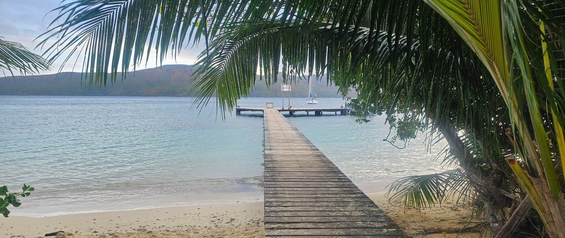 Casy Island Loop Walk - New Caledonia Walks