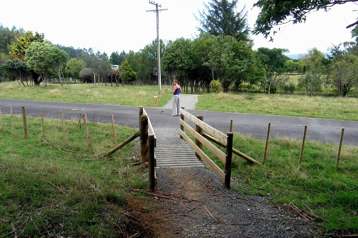 Martha Goldmine Pit Rim Walkway in Waihi
