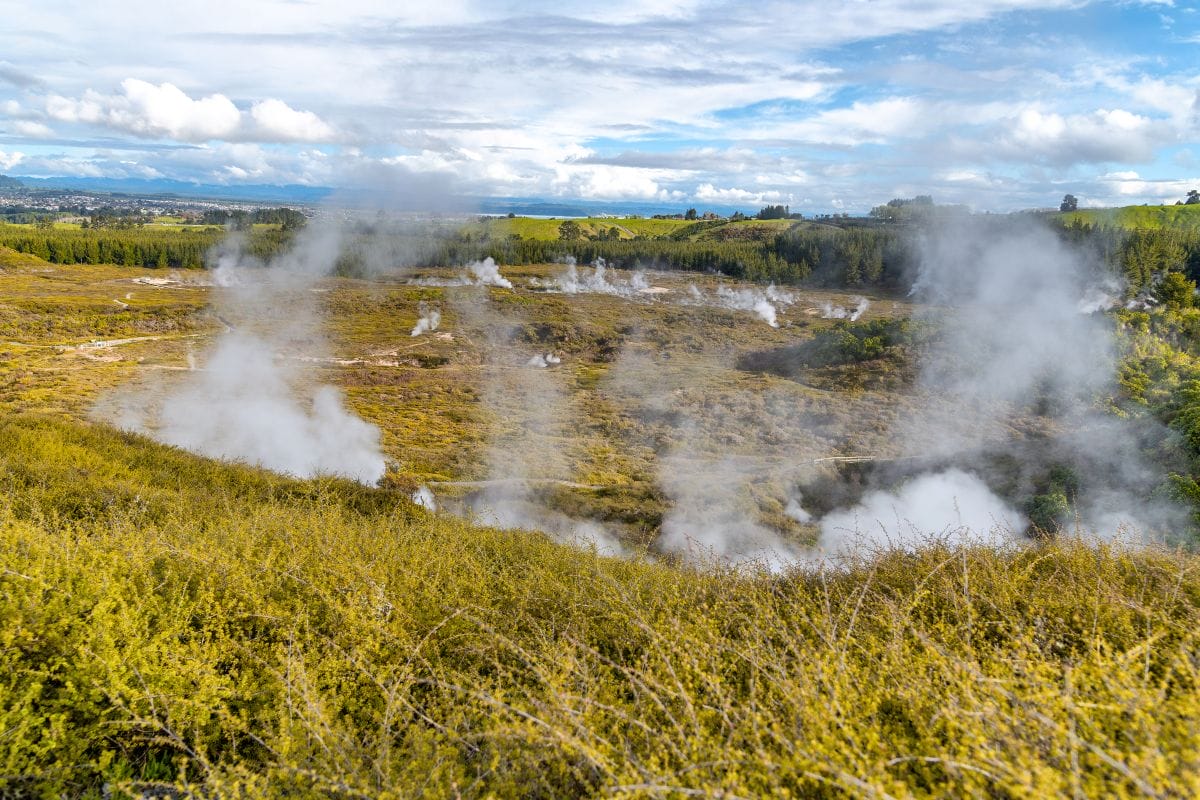 Views along the walkway at Craters of the Moon