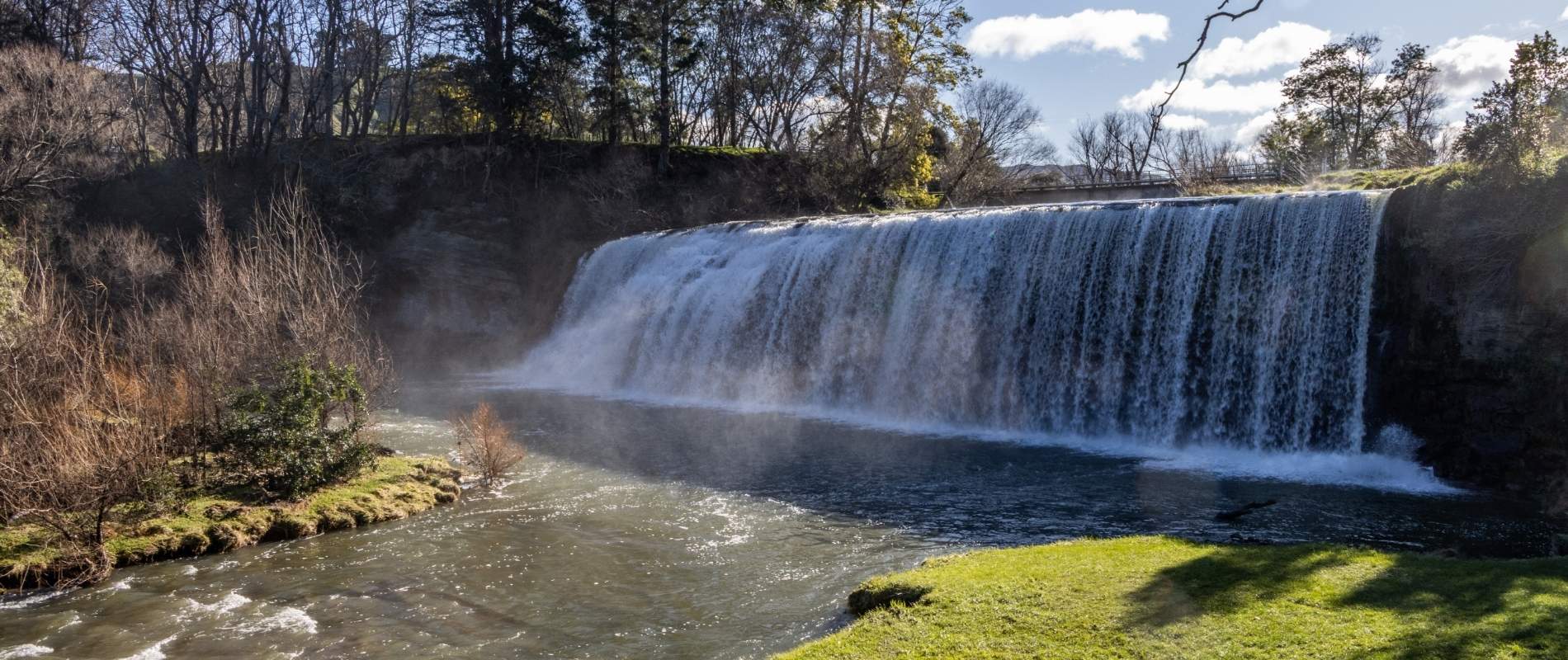 Rere Falls and Rockslide