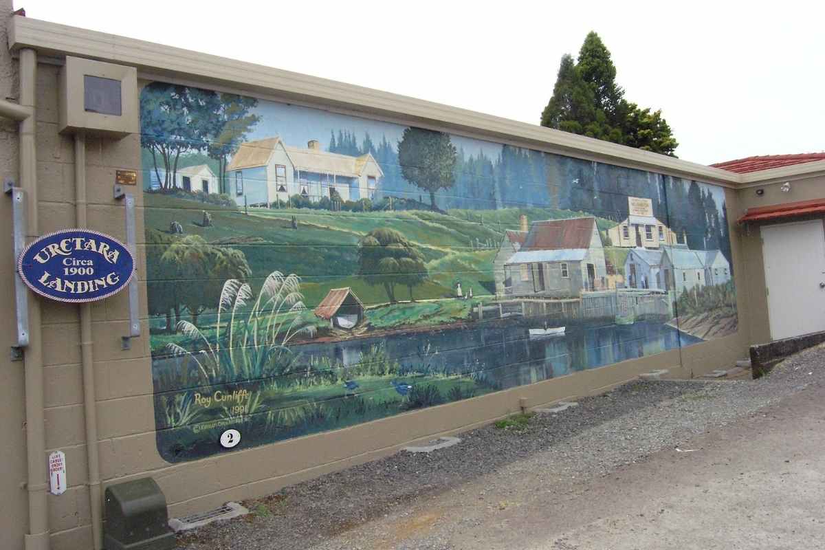 Katikati town Murals Walk